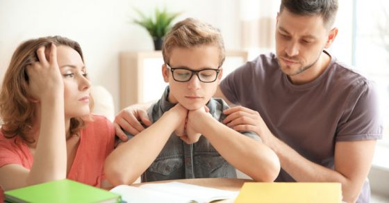 Comment aider mon enfant à faire ses devoirs